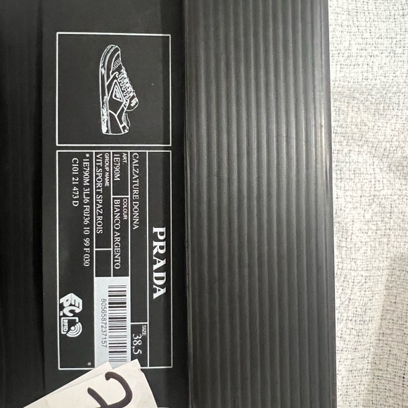 Prada chrome and white sneakers - Picture 4 of 5